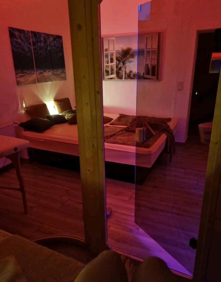 Mit Whirlpool, Wasserbett & Sauna Apartment