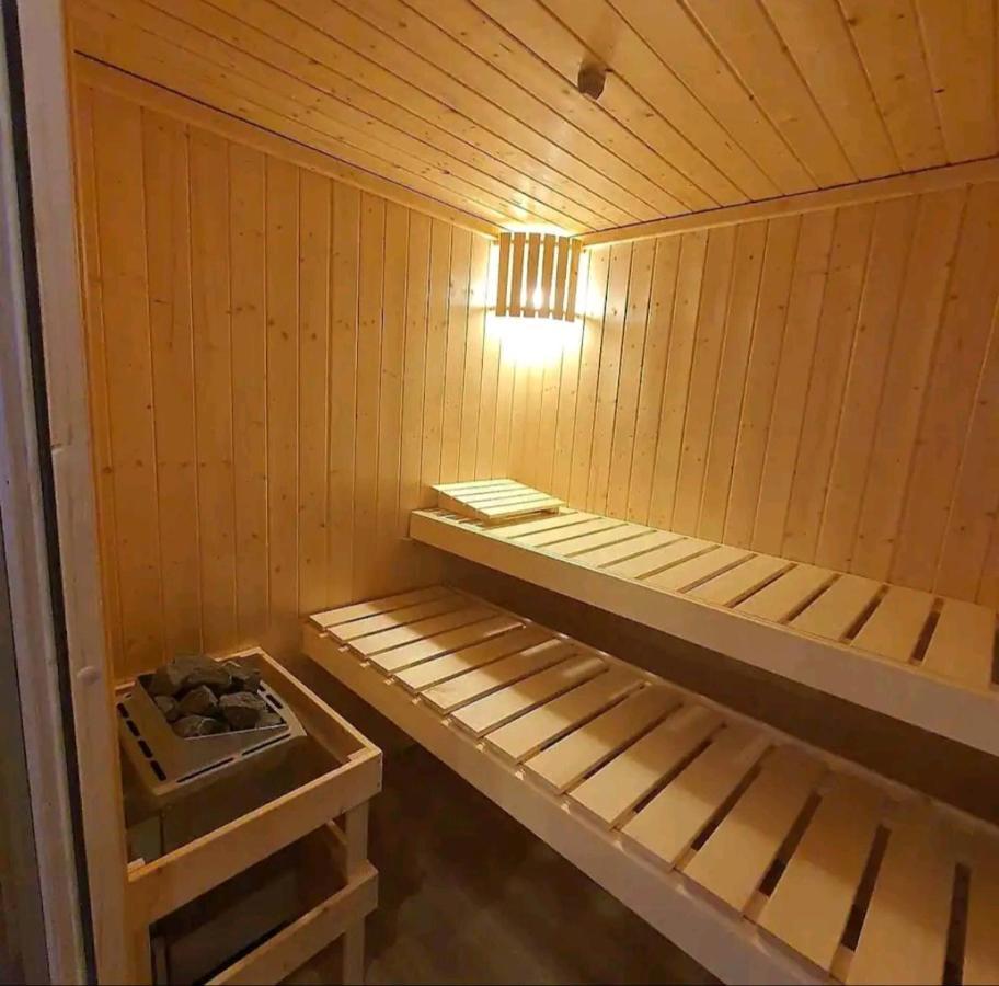 Apartment Mit Whirlpool, Wasserbett & Sauna Gelsenkirchen